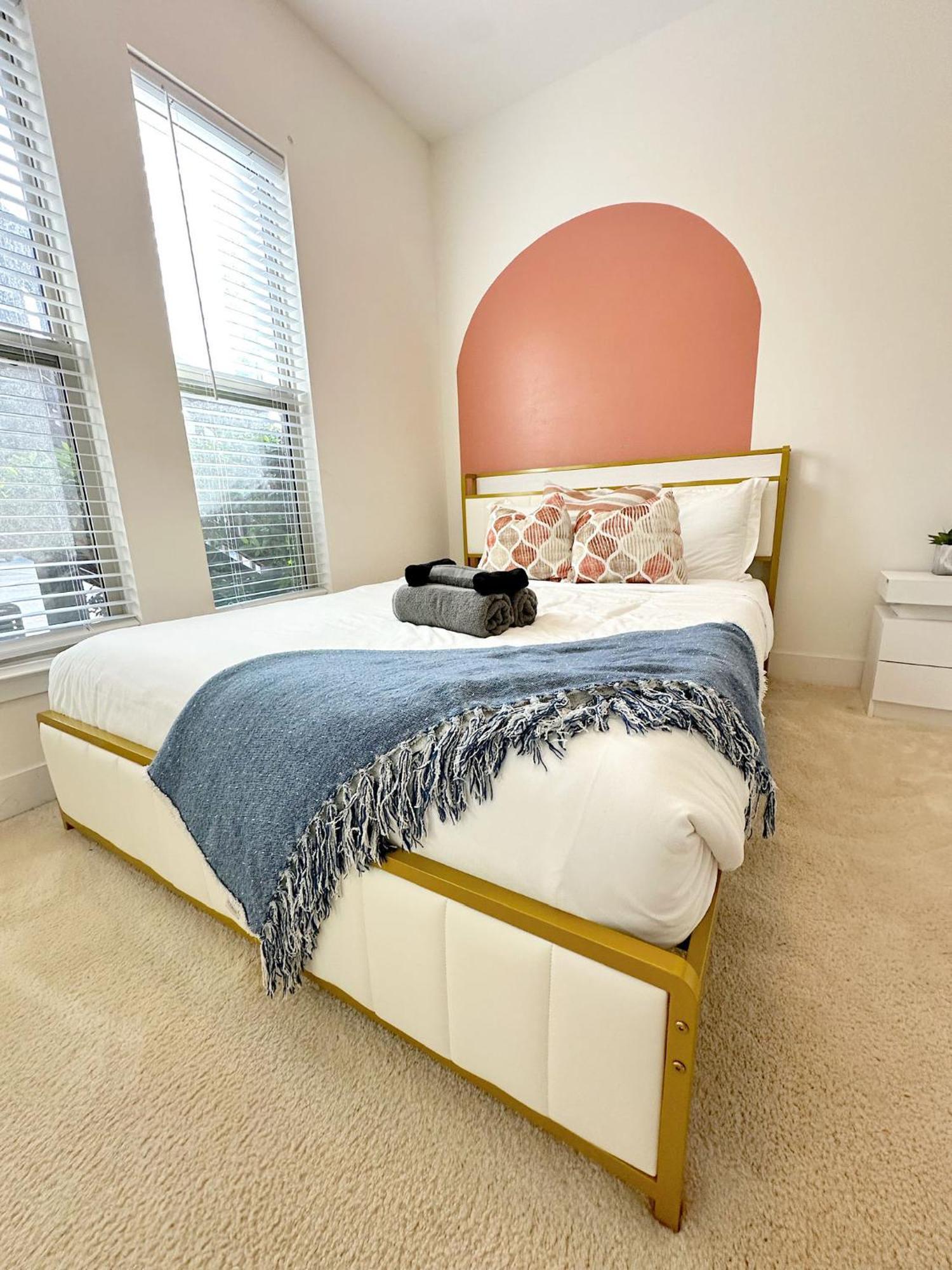 Modern Townhouse - 1 Min To Uptown Clt - Walk To Restaurants Vila Charlotte Exterior foto